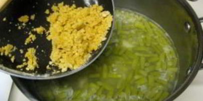 суп из стручков фасоли