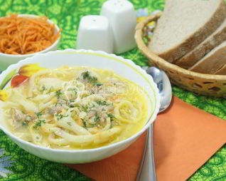 Суп куриный с лапшой