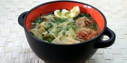 суп-лапша с фрикадельками