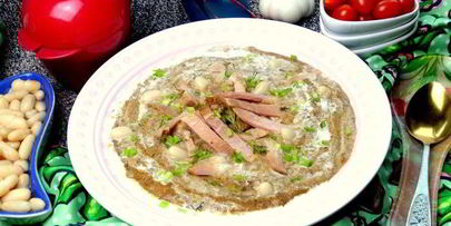 фасолевый суп-пюре на основе ржаного хлеба