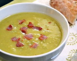 Гороховый суп-пюре с беконом и картофелем