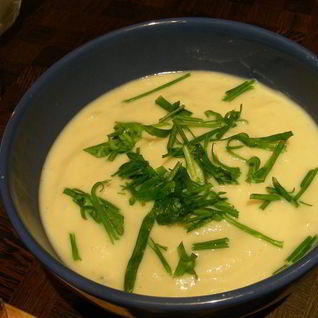 Горячий суп-пюре с огурцами