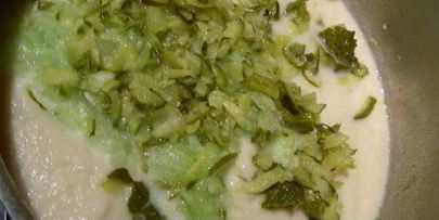 горячий суп-пюре с огурцами