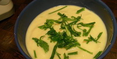 горячий суп-пюре с огурцами