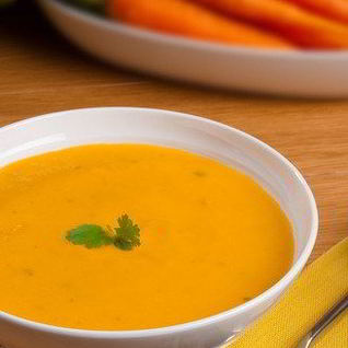 Морковный суп-пюре с кориандром и вермутом