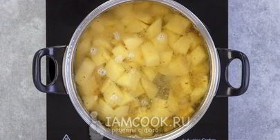 постный суп-пюре из зеленого горошка