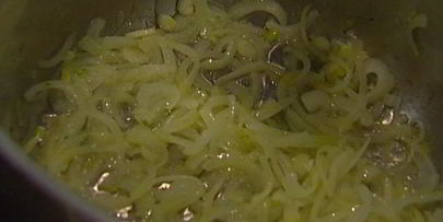 семга с супом-пюре из зеленого горошка