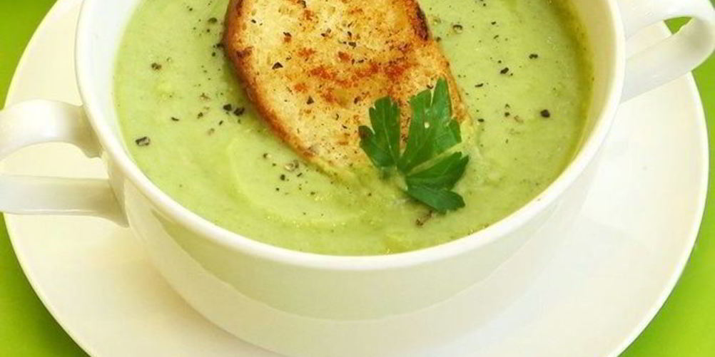 Рецепт суп-пюре из брокколи с гренками