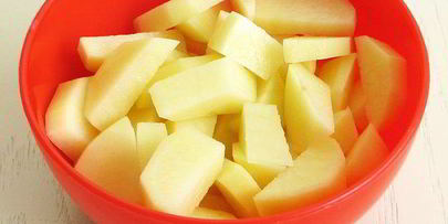 суп-пюре из брокколи с гренками