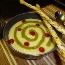 Рецепт Суп-пюре из чечевицы с курицей и маковыми палочками