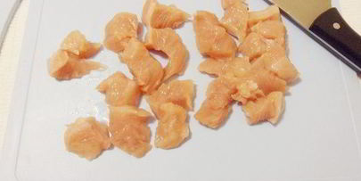 суп-пюре из фасоли с индейкой и чесночными гренками