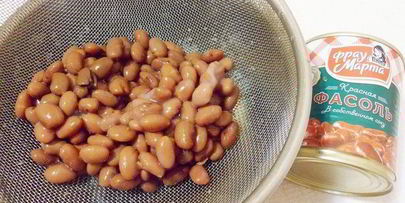 суп-пюре из фасоли с индейкой и чесночными гренками