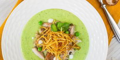 суп-пюре из горошка с запеченной курицей