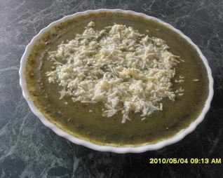 Суп-пюре из крапивы и сельдерея