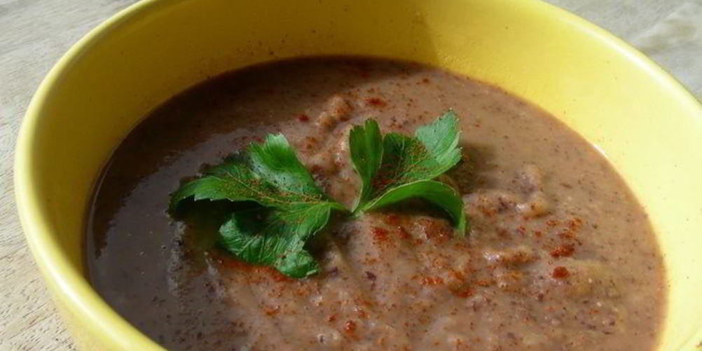 Рецепт суп-пюре из красной фасоли с сельдереем и чили