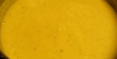 суп-пюре из сельдерея с яблоком, сидром и чеддером