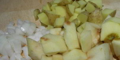 свекольный суп-пюре с яблоком и тимьяном