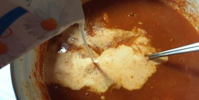 томатный суп-пюре с мидиями