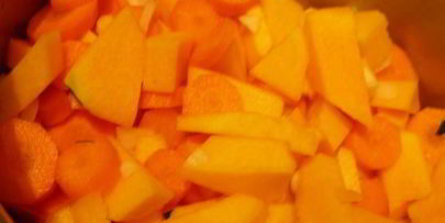 тыквенно-морковный суп-пюре с запеченным перцем