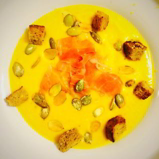 Тыквенный суп-пюре с прошутто