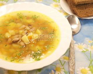 Суп с фасолью