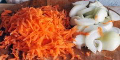 суп с колбасками