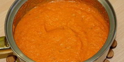 томатный суп с чесночными гренками