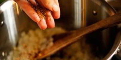 томатный суп в хлебе