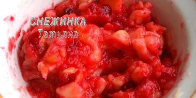 блинчики из цельнозерновой муки с яблочно-клюквенной начинкой