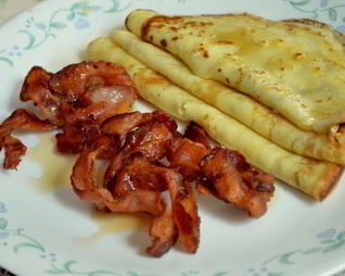 Блинчики с беконом