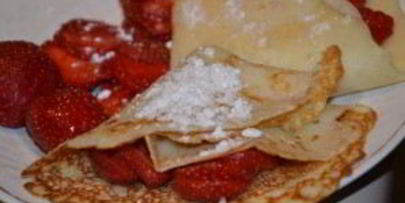 блинчики с клубникой