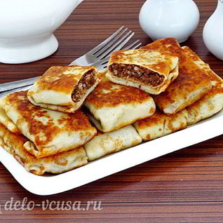 Блинчики с куриными желудками и рисом