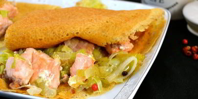 блинчики с начинкой из семги и лука порея