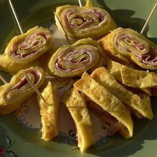 Блины с луком и сыром