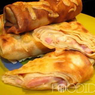 Блины с сыром и ветчиной