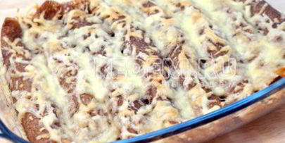 фаршированные блины с сыром и грибами