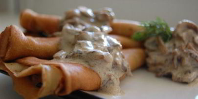 сливочно-грибные блинчики под сливочно-грибным соусом