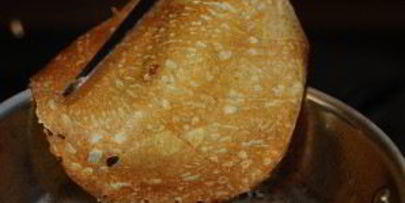 тоненькие блинчики на молоке с яйцами