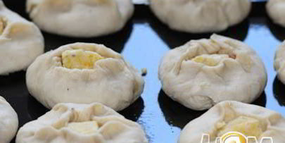 ароматные булочки с курагой и кардамоном