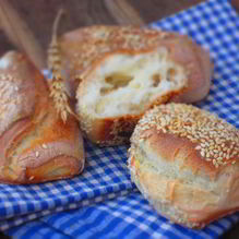 Рецепт Булочки на йогурте с кунжутом