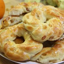 Рецепт Булочки с изюмом и глазурью