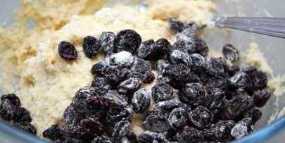 булочки с изюмом