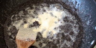 булочки с карамелизированным маком