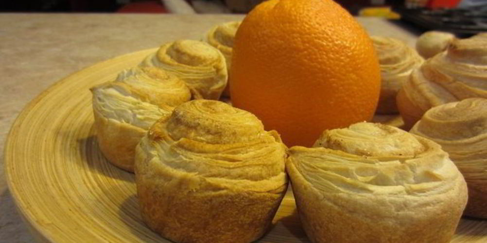 Рецепт булочки с корицей из слоеного теста