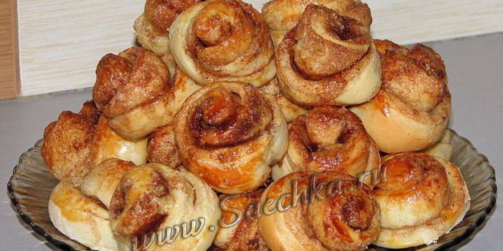 Рецепт булочки с корицей в виде розочек