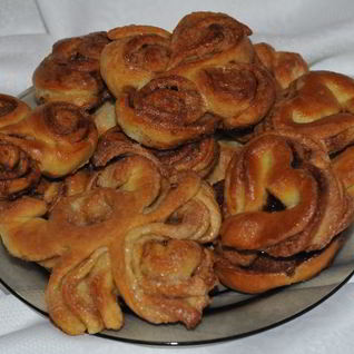 Булочки с корицей