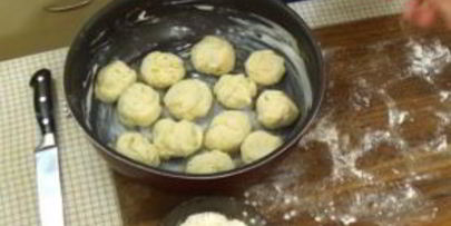 булочки с луком