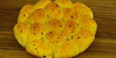 булочки с луком