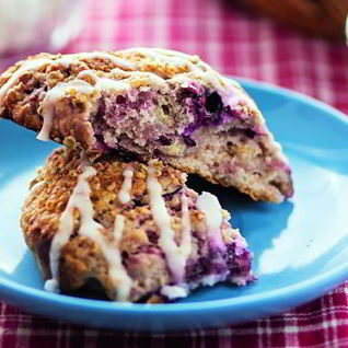 Булочки с овсянкой, медом и ягодами