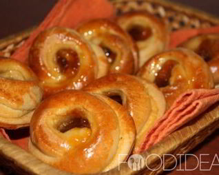 Булочки с вареньем